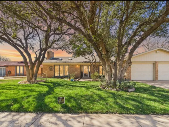 8606 Knoxville Ave, Lubbock, TX 79423