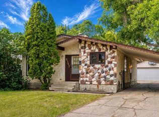 6142 7th AVENUE N, Regina, SK S4T 7G8