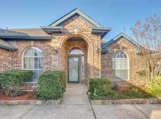 2108 High Point Dr, Sachse, TX 75048