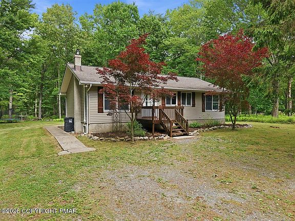 2nd image of 706 Cranberry Rd