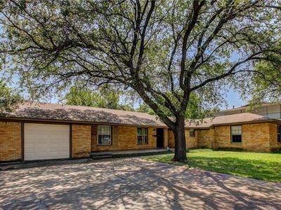 1515 Oakland Blvd, Fort Worth, TX, 76103