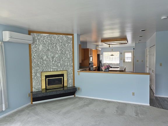 5th image of 4298 McGill St