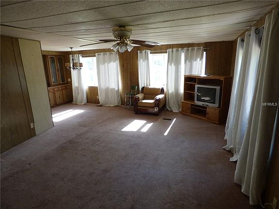 3rd image of 17409 Driftwood Ln