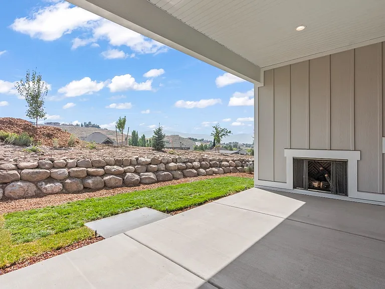 2122 N Beargrass Way — Photo 19