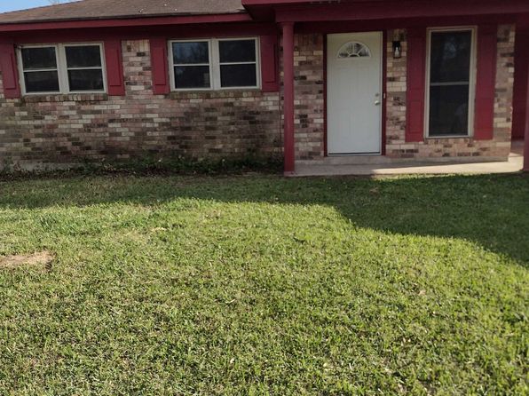 126 N Greenbrook Loop