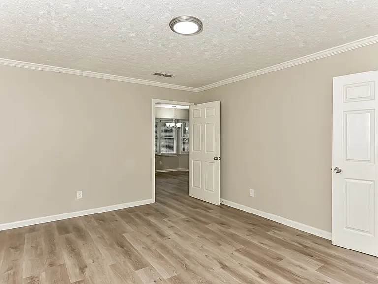 3811 Eden Glen Dr SE — Photo 5