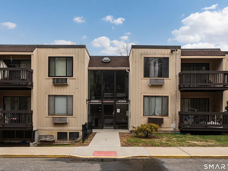 175 Mill Pond Rd #444 — Photo 30