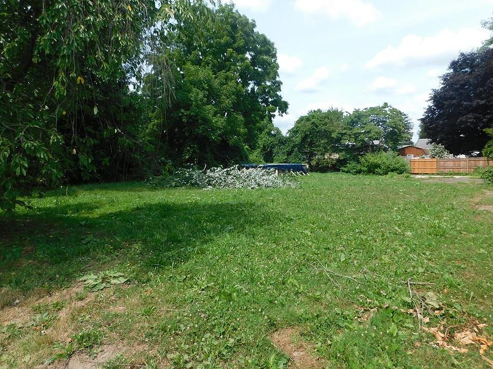 1st image of 519 Schuyler Ave