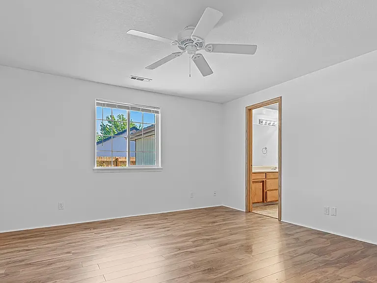 1744 Sandpiper Dr — Photo 17