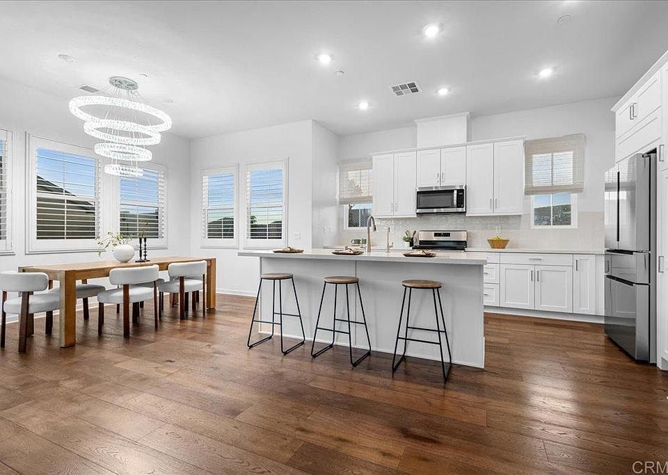 1st image of 1709 Avenida Tealing