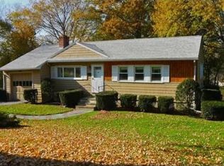 24 Temple Rd, Lynnfield, MA 01940