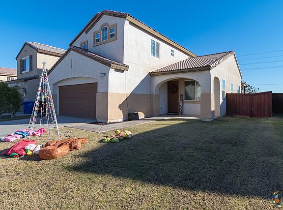 3rd image of 1226 W Wild Horse Dr