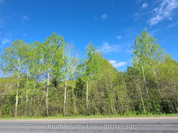 1400 Eagle Lake Rd, Dysart Et Al, ON K0M 1S0