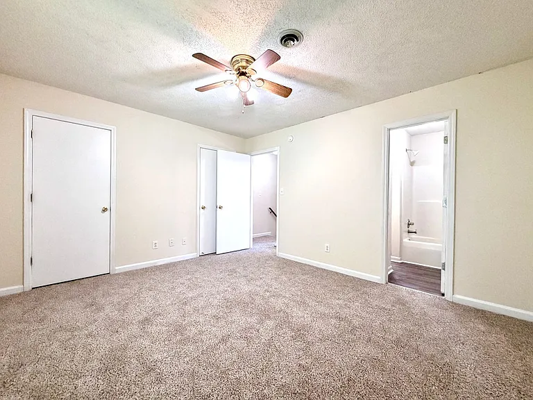 3289 Tower Dr — Photo 17