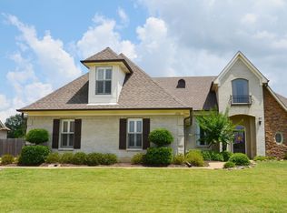 1332 Vernon Cv, Hernando, MS 38632