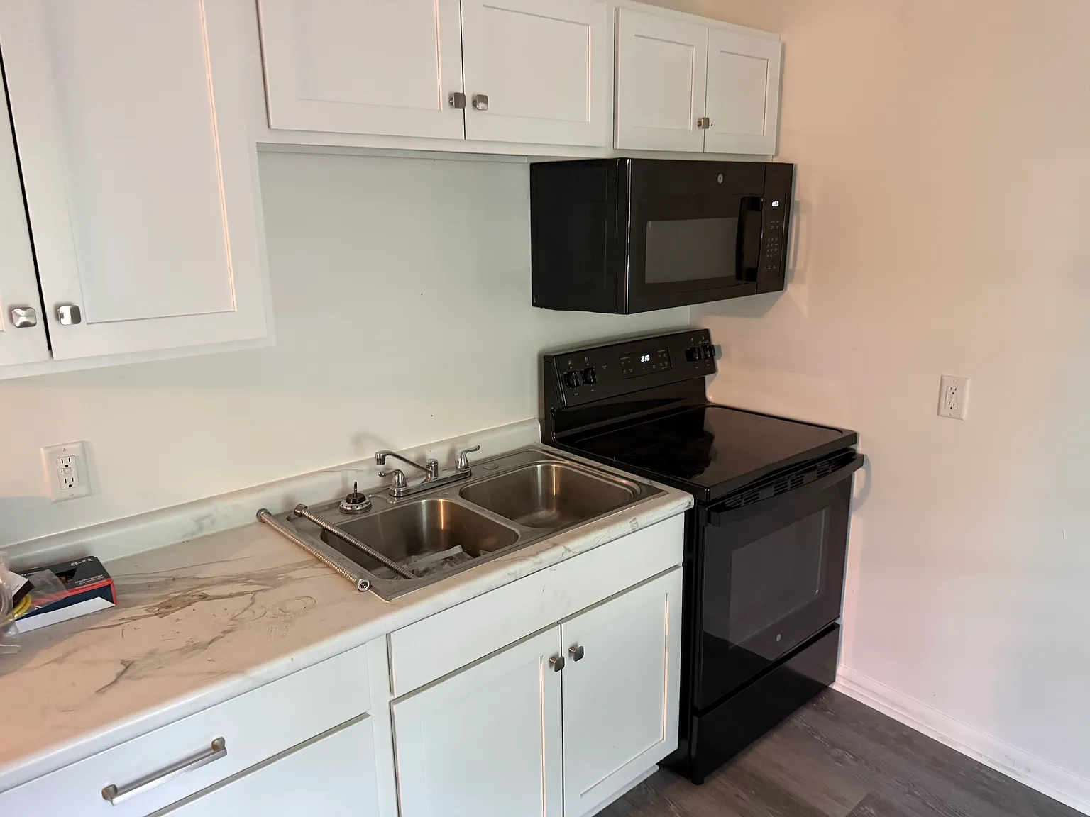 4 bed, 1070 sqft, $1,800 — Photo 4