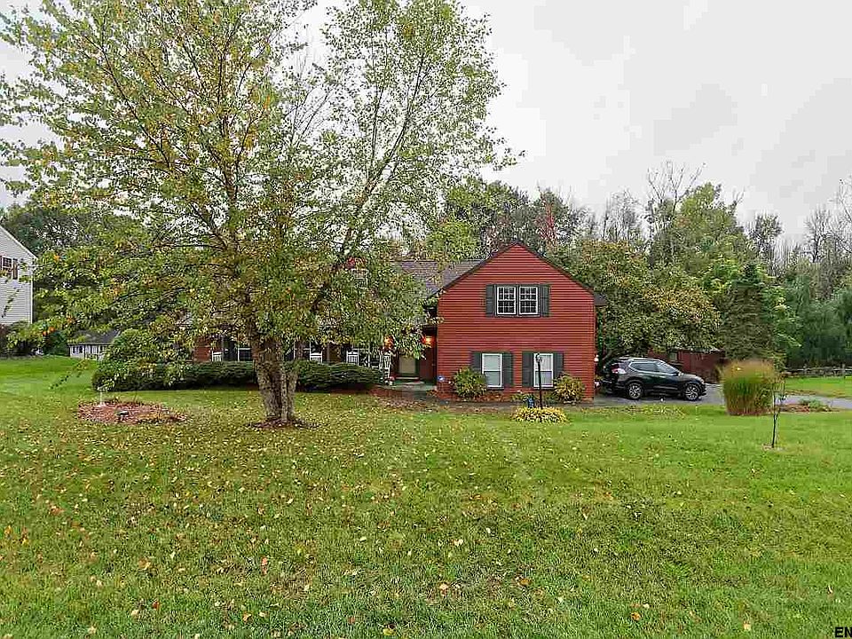 1st image of 31 Timber Dr