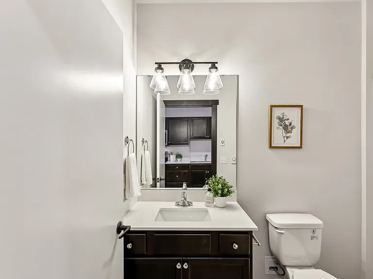 Trailhead Apartments — Photo 11