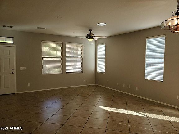 3rd image of 2821 S Cole Dr