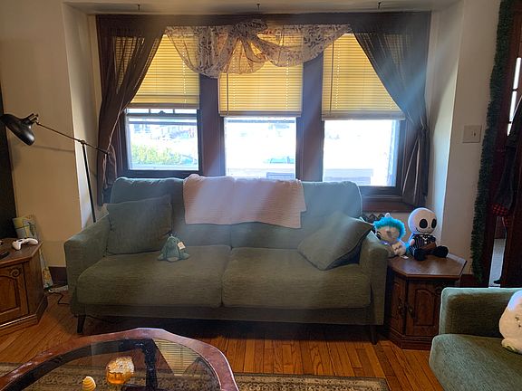 5th image of 3024 N Maryland Ave