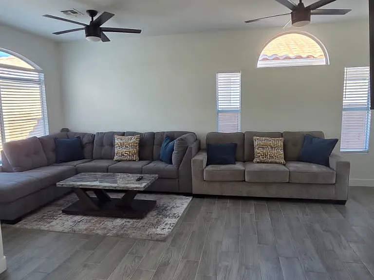 Silver Lantern Dr — Photo 21