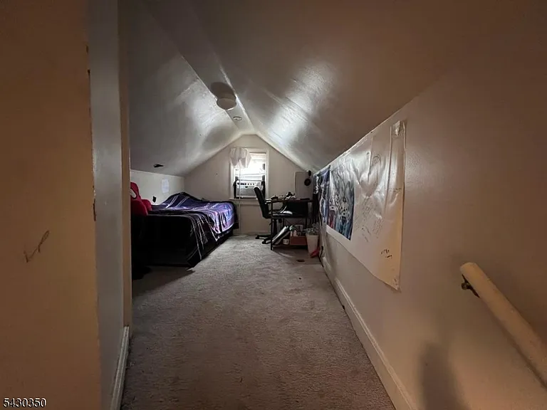 301 W Elm St — Photo 13