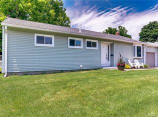 11 Greenland St, Windsor Locks, CT 06096