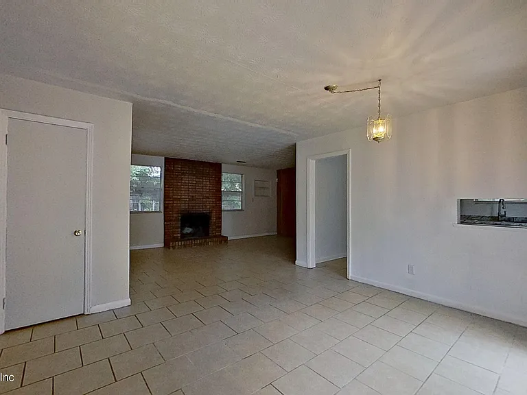 7104 Waikiki Rd — Photo 3