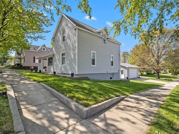 509 5th St, Ludington, MI 49431