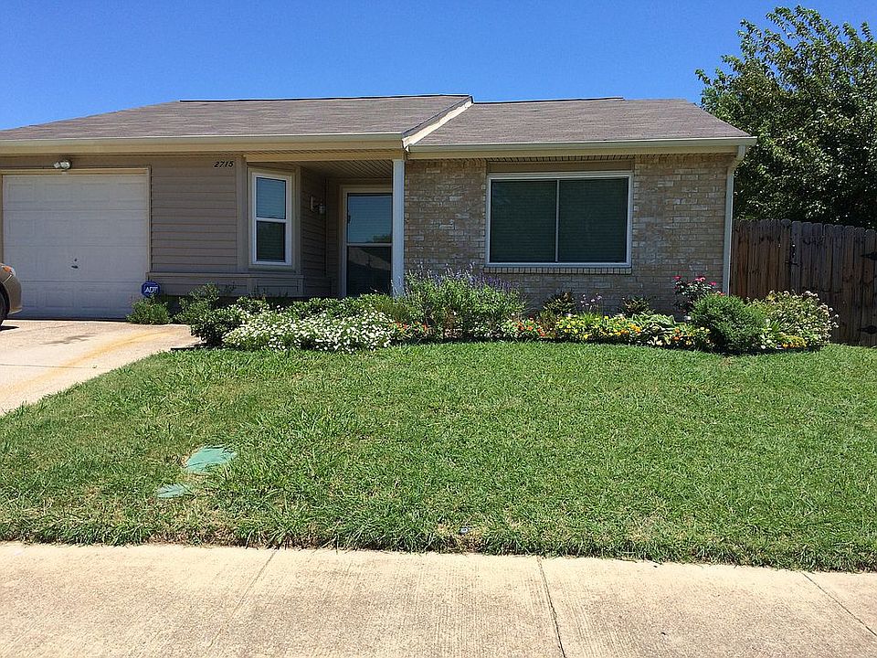 1st image of 2715 Carter Dr