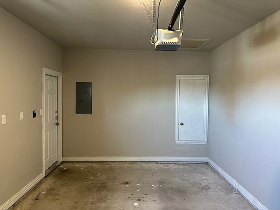 3rd image of 822 United Dr