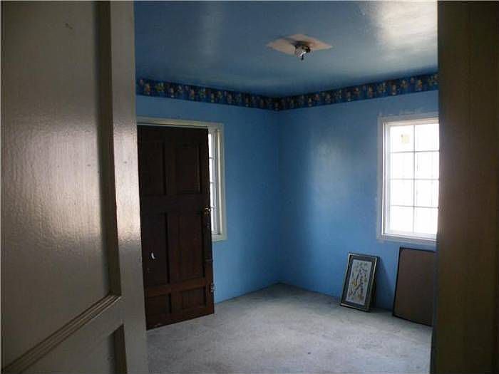 2nd image of 435 28th St