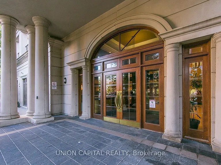 78 Harrison Garden Blvd #1007 — Photo 2