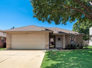 6713 Daffodil Ct, Fort Worth, TX 76137