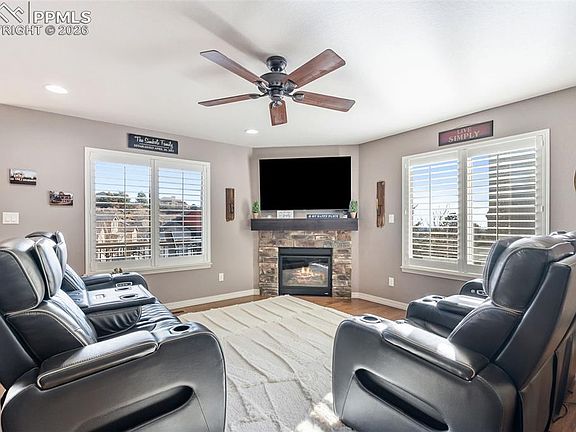 4th image of 2519 Hot Springs Ct