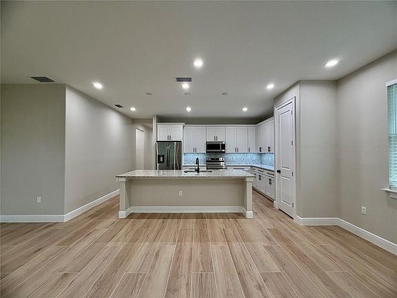 4th image of 13899 SE 53RD TERRACE