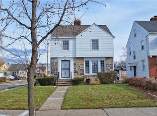 3625 Pennington Rd, Shaker Heights, OH 44120