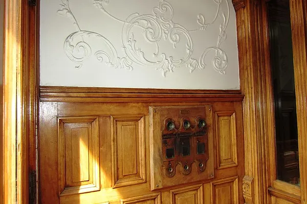 Rented by Corcoran | media 32