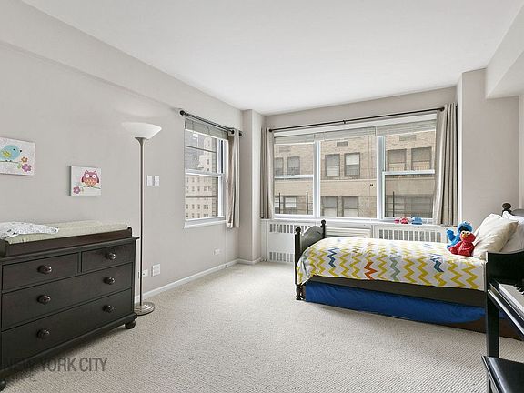 5th image of 110 E 57th St APT 10FG