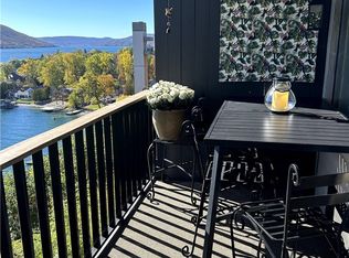 23 Cliffside Dr, Canandaigua, NY