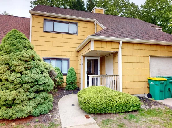 49 Dover Dr, Lindenwold, NJ 08021