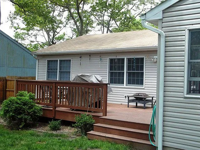 14 Lisa Dr photo 1