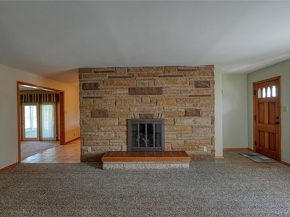 5th image of 3955 Frazeysburg Rd