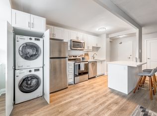 71 Parkwoods Village Dr #3-BEDROOM, Toronto, ON M3A2Y1