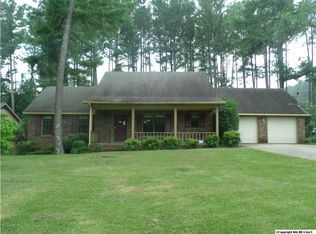 819 Tammy St SW, Decatur, AL 35603