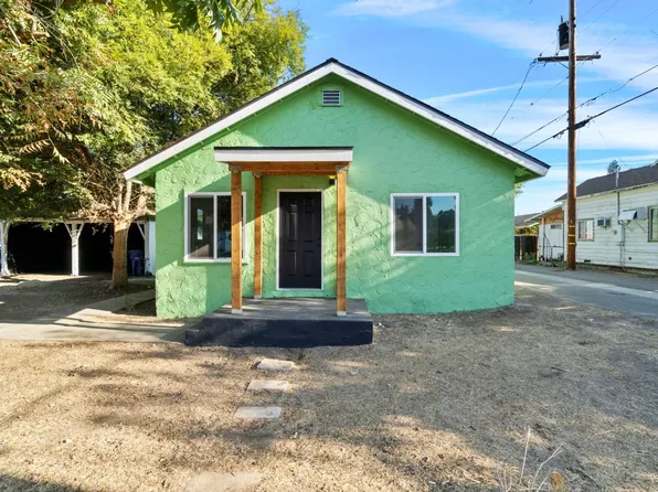 1516 Stillman St, Selma, CA 93662
