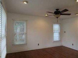 4000 Lovell Ave, Fort Worth, TX 76107