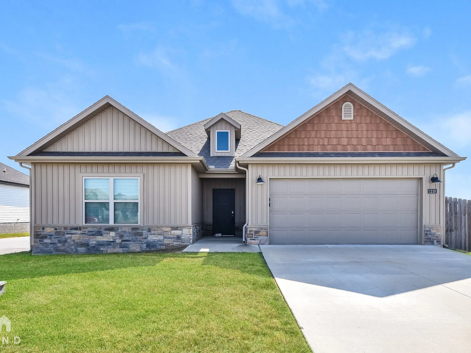 3 bed, 2.0 bath, 1545 sqft, $1,775 — Photo 1