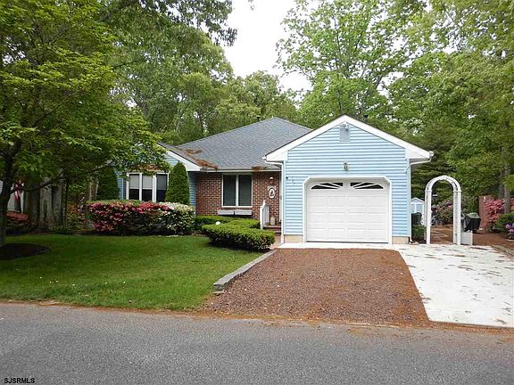 3rd image of 707 Moonraker Ct