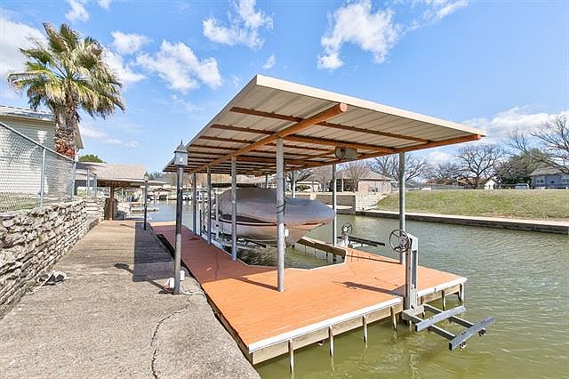 1st image of 409 Sky Harbour Ct